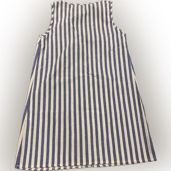 Buttoned front sleeveless striped dress - Picture 3 of 6